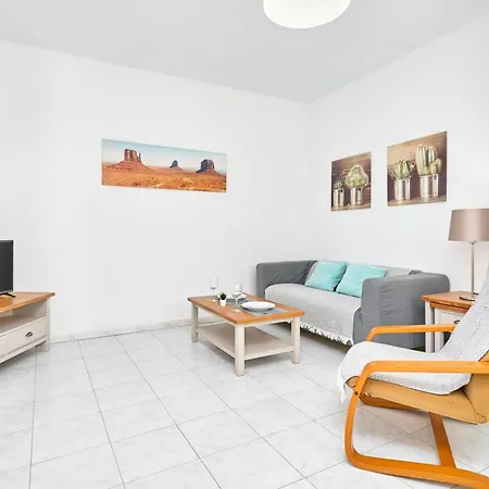Apto B-a Almoraide Aparthotel 3*